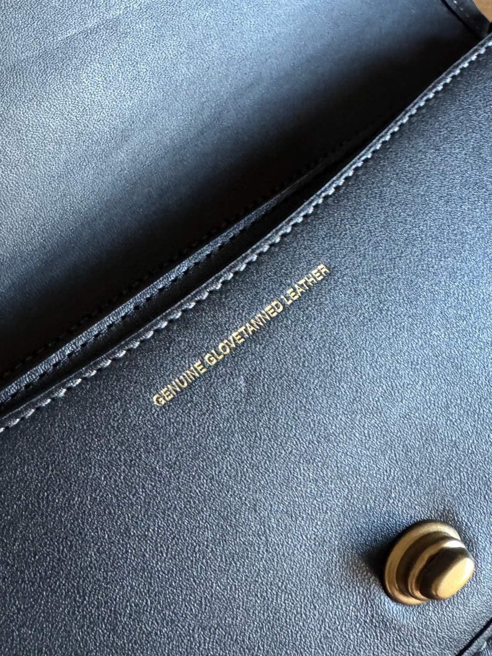 Coach Dinky 1974 Black Shoulder Bag with Gold Hardware - Picture 6 of 9
